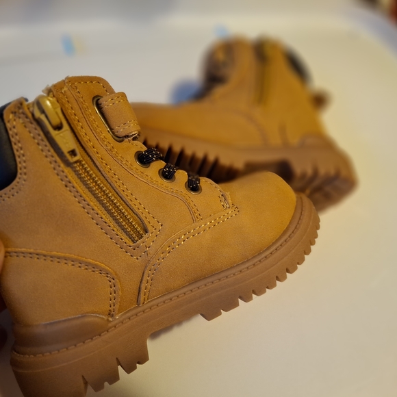 Kids Tan Boots - Picture 2 of 2